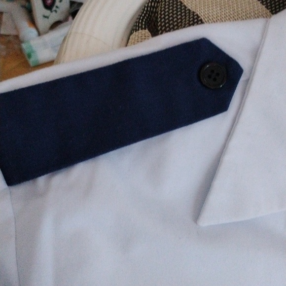 Pilot costume button up shirt with lapels - Picture 5 of 7